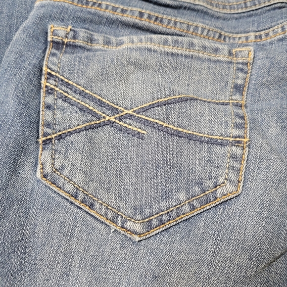 Aeropostale Bootcut Jeans Size 6 Short - Picture 3 of 7